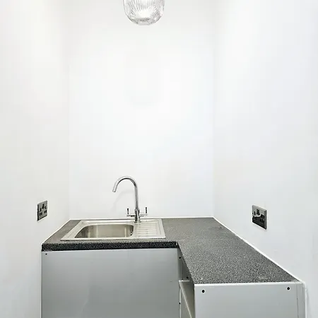 Urban Forest Heaven London Room photo